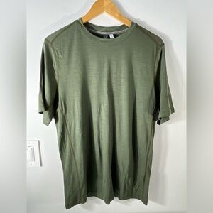 Ibex 100% Merino Wool Mens Size Medium Green T-Shirt Short Sleeve Base Layer